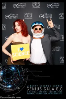  | Mashbooths Modern Photo Booth Rentals