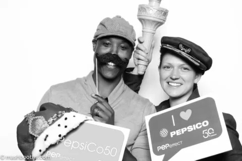  | Mashbooths Modern Photo Booth Rentals