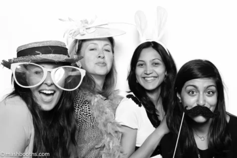  | Mashbooths Modern Photo Booth Rentals