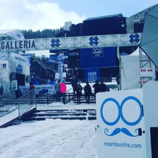  | Mashbooths Modern Photo Booth Rentals