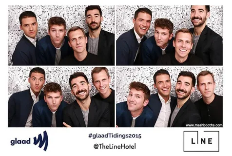  | Mashbooths Modern Photo Booth Rentals