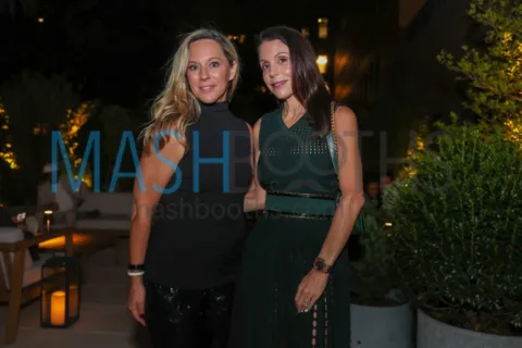  | Mashbooths Modern Photo Booth Rentals