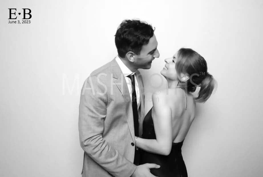 Glam photo booth in NYC Wedding | Mashbooths Modern Photo Booth Rentals