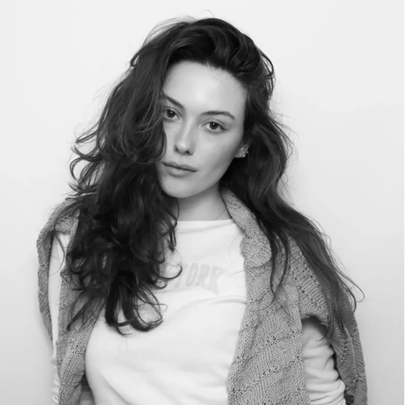 glam-photobooth-nyc | Mashbooths Modern Photo Booth Rentals Glam photo booth with beauty lighting and Kardashian filter at NYC event