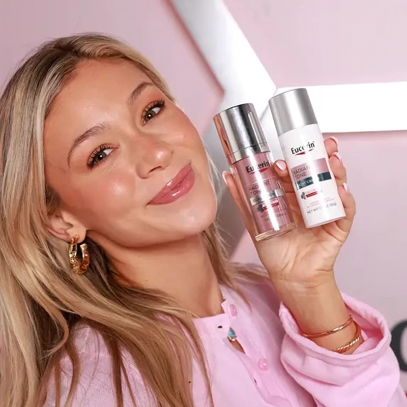 headshot-photography-nyc | Mashbooths Modern Photo Booth Rentals corporate headshot photography at nyc brand activation