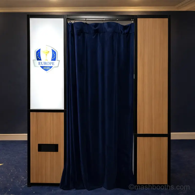 vintage-enclosed-photobooth-nyc | Mashbooths Modern Photo Booth Rentals Vintage enclosed photo booth capturing classic black and white photo strip portraits